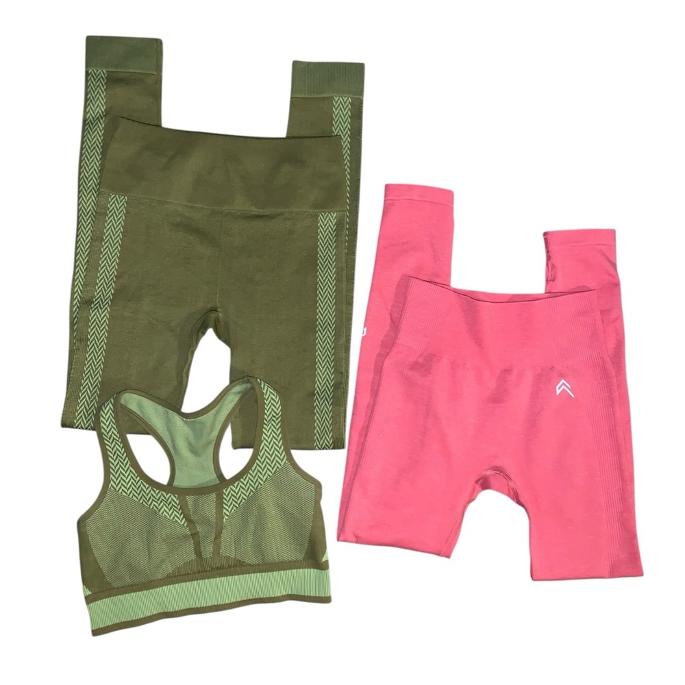 Fabletics Women's Rare Active Set - Picture 8 of 9